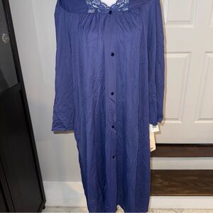 VINTAGE SHADOWLINE Opacitrique LONG  NYLON & LACE NIGHTGOWN, Med Navy